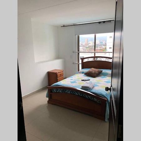 Apartamento Amoblado Con Excelente Ubicacion 페레이라 외부 사진