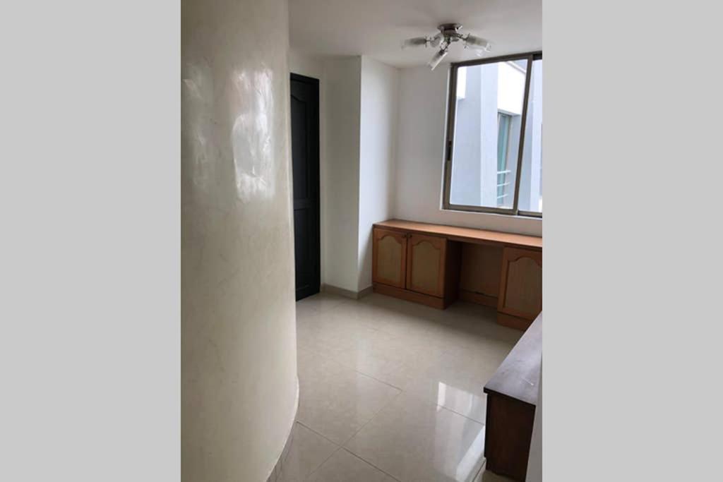 Apartamento Amoblado Con Excelente Ubicacion 페레이라 외부 사진