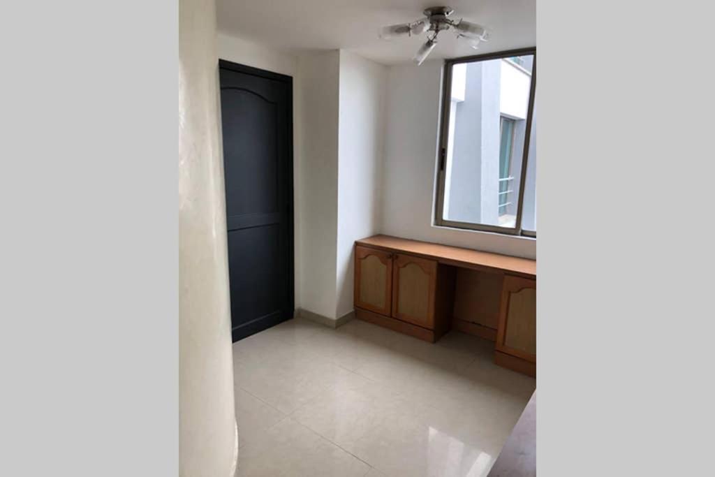 Apartamento Amoblado Con Excelente Ubicacion 페레이라 외부 사진