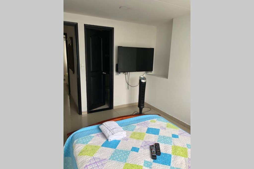 Apartamento Amoblado Con Excelente Ubicacion 페레이라 외부 사진